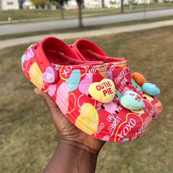 Crocs x Sweethearts Classic Lined Elevated‎ Clogs Little Kids Size J2 - Picture 7 of 12